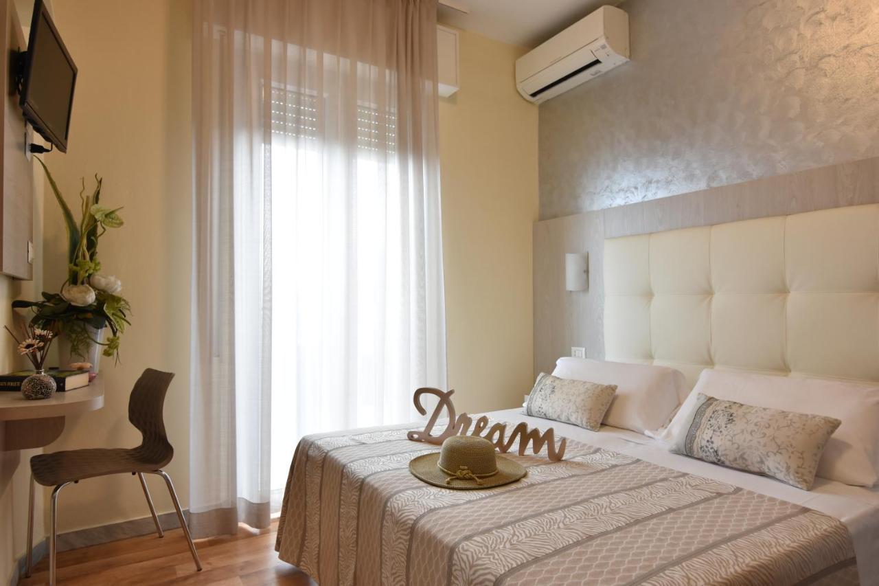 Hotel Jumbo Rimini Exterior photo
